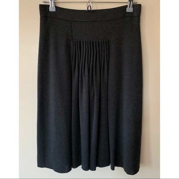 Akris • 8 • Pleated Front Cashmere Silk Charcoal Skirt - Picture 2 of 6